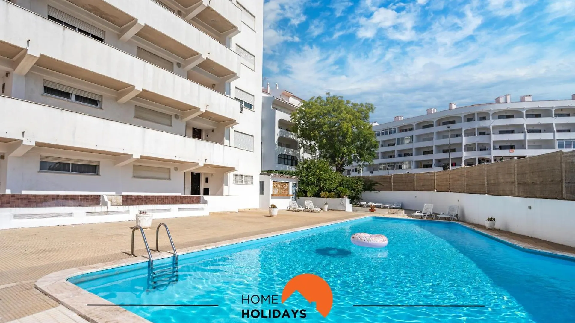 #227 Sunflower Flat By Home Holidays Albufeira 0*,  Portugal